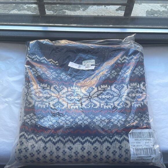 ❤️NWT J. Crew Men’s One Hundred Percent Wool Sweater…The Perfect Gift in Medium! - Picture 8 of 8